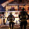 Im Schiltberger Ortsteil Allenberg stand in der Nacht zum Donnerstag ein neu gebautes Holzhaus in Flammen.