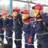 Rettungskräfte vor dem Einsatz im Kohlebergwerk im Gebiet Kemerowo.