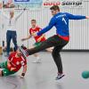 Deutlich verbessert präsentierten sich Landsbergs Handballer in der Partie gegen Eichenau (grüne Hosen). Am Ende jubelten aber die Gäste.