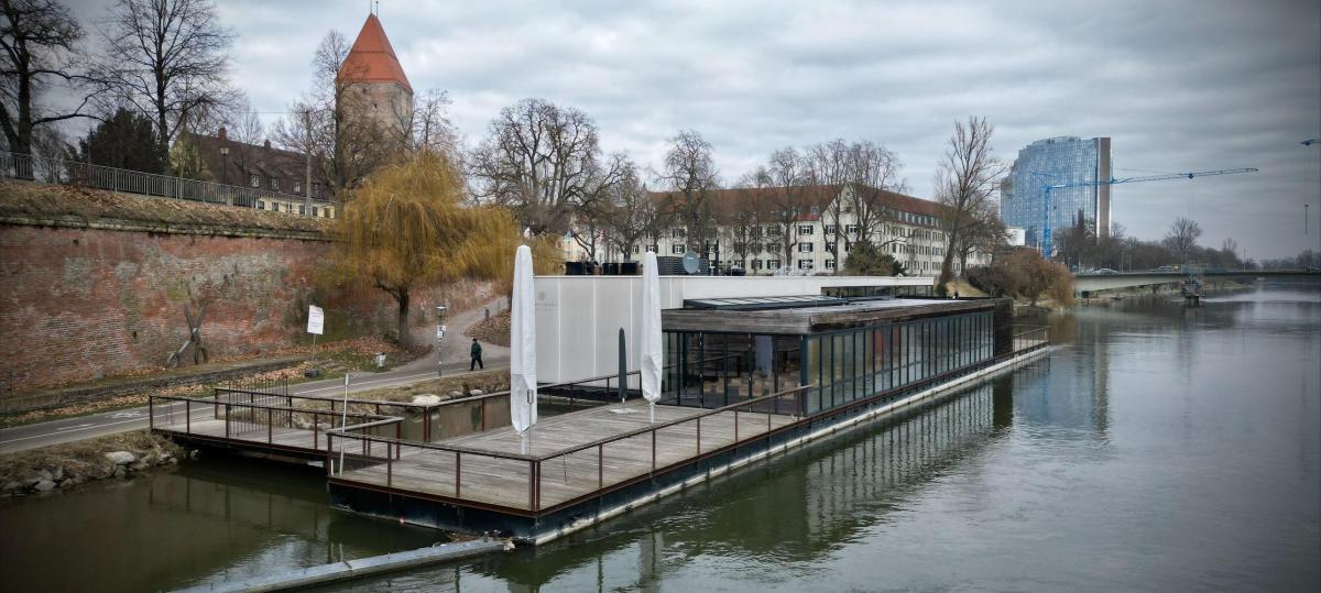 Wann wird das Bootshaus auf der Donau saniert und endlich wieder eröffnet?