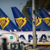 Flugzeuge von Ryanair stehen während eines Streiks von Piloten der irischen Low-Cost-Airline am Flughafen Charleroi in Belgien