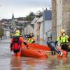 Heftige Regenfälle sorgen für Hochwasser in Frankreich. Knapp 200.000 Menschen sind von den Überschwemmungen betroffen.