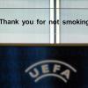 Bei der EM in Frankreich herrscht striktes Rauchverbot. Das bekommen auch die Fans und Reporter bei den Sicherheitskontrollen zu spüren. Wie sieht es bei den Spielern aus?