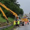 Hochwasser / Wetter / Autobahn A 8 bei Adeslried / Fahrbahn bei Adelsried Richtung München Überflutet