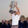 Brooks Koepka mit der Wanamaker-Trophäe nach seinem Sieg.