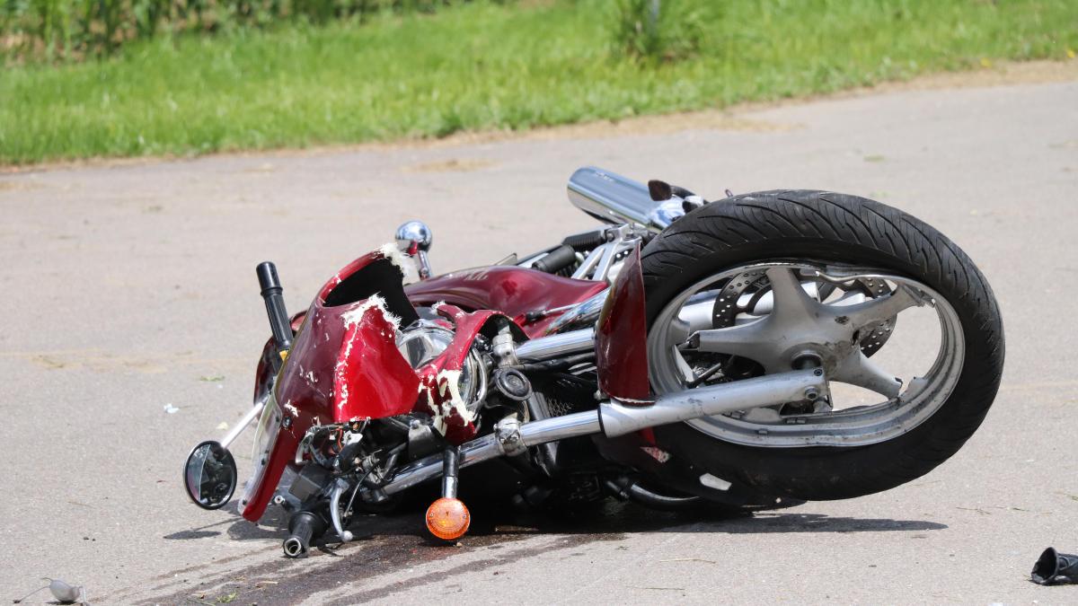 Motorradfahrer Aus Harburg Stirbt Bei Unfall Bei Hürnheim