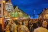 Augsburg auf den Straßen: In der Maximilianstraße herrschte nach Einbruch der Dunkelheit eine tolle Lichterstimmung. 