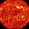 Die Aktivitäten der Sonne können sich auf der Erde bemerkbar machen. Dass ein Sonnensturm der Festplatte schadet, ist allerdings höchst unwahrscheinlich. Foto: NASA/SDO/AIA dpa