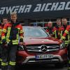 Sie sind bei der Freiwilligen Feuerwehr Aichach die Brandmeister vom Dienst: (linke Reihe, von links) Kreisbrandrat Christian Happach, Robert Anlauf, Patrick Bardenhagen, Kommandant Christoph Fischer, (rechte Reihe, von links) Andreas Silber, Markus Bergmeier, Benedikt Schulz und stellvertretender Kommandant Dominik Wenger.  	Foto: Lisa Reil