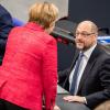 Werden aus Gegnern Partner? Merkel und Schulz im Bundestag. 	 	