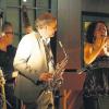 Jazzclub-Atmosphäre brachten die Sängerin Alexandrina Simeon (rechts) und ihr Quintett nach Adelsried. 