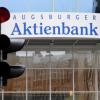 Ende einer fast 60-jährigen Tradition: Die Muttergesellschaft LVM hat entschieden, dass die Augsburger Aktienbank ihren Betrieb einstellt.  	