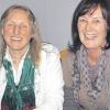 Die ehemalige Vorsitzende des Gartenbauvereins Rott, Christa Hänel, links, und ihre Nachfolgerin Rosemarie Wagner.  