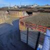 So sieht es derzeit an der Baustelle am Hauptbahnhof aus. Die Baugrube ist fertig.