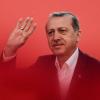 Ein „Ja“ zum Präsidialsystem sei der erste Schritt zur Wiedereinführung der Todesstrafe in der Türkei, sagte Erdogan jetzt in einer Rede.