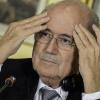 FIFA-Präsident Blatter will keine Verlegung der WM in Katar.
