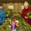 Am ersten Dezemberwochenende fand der Hochzoller Advent statt. Zwischen Pfarrkirche Heilig Geist und dem Holzerbau waren auf dem Adventsmarkt Kulinarik, Kunsthandwerk und Musik geboten.