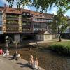 Nicht so lang, aber dennoch besonders: Die Krämerbrücke in Erfurt ist seit dem 15. Jahrhundert mit Häusern bebaut.