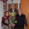Türkan und Adil Cangi feiern goldene Hochzeit und freuen sich über den Besuch von Wolfgang Ostermann, dem Zweiten Bürgermeister von
Illertissen. 