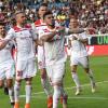 Jubel beim FC Ingolstadt: Almog Cohen, Thomas Pledl, Stefan Kutschke und Sonny Kittel freuen sich mit Dario Lezcano (vorne), der beim 2:1-Sieg der Schanzer beim SV Wehen Wiesbaden beide Tore erzielte. 