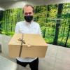 Stefan Fuß vom Goldenen Stern in Friedberg-Rohrbach hat Menü-Boxen für Firmen entwickelt, die diese an ihre Mitarbeiter verteilen können.