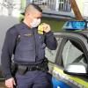 Für den Krumbacher Polizeihauptmeister Torsten Krutwa ist das Mitführen einer Body-Cam längst Routine. 	