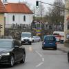 Schon lange leiden die Rieder unter der viel befahrenen Staatsstraße 2052, die mitten durch den Ort führt. 	