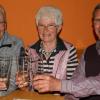 Freuen sich über eine hohe runde Zahl an Deutschen Sportabzeichen: Hermann Ganser, Hannelore Steinle und Alfons Hübler (von links).