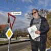 Engelbert Allgaier wohnt im Berganger in Untermühlhausen. Weil der Straßennamen vor rund 25 Jahren geändert wurde, erhielt er jetzt Post vom Landratsamt. 	