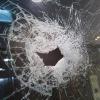In Illerberg haben unbekannte Täter eine Fensterscheibe zerstört.