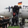 Das DFB-Team steigt in den WM-Flieger nach Moskau.