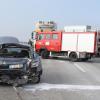 Auf der B16 zwischen Burgheim und Straß hat sich am Donnerstagmorgen ein schwerer Unfall ereignet. Vier Menschen wurden verletzt. 