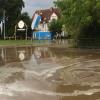 Die Überschwemmungen in Kutzenhausen, nachdem Tief "Wolf" vorbeifegte, waren teils gewaltig.