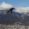 Der deutsche Skispringer Markus Eisenbichler springt bei der Qualifikation von der Bergisel-Schanze in Innsbruck auf 130 Meter.