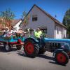 Am Sonntag fand der Festumzug zum Jubiläum der Fremdinger Feuerwehr statt. Auch Festdamen aus dem Jahr 1973 waren dabei.