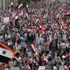 Juli 2011: Die syrische Gesellschaft ist gespalten. Tausende Assad-Anhänger demonstrieren ihre Solidarität mit dem Präsidenten, während sich fast täglich öffentliche Proteste formieren. Die Gegendemonstranten fordern Reformen nach tunesischem und ägyptischem Vorbild.