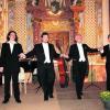Begeisterten beim Konzert im Zisterzienserkloster Kaisheim: Bariton Manuel Kundinger (rechts) und die Mitwirkenden aus München. Foto: Rauwolf