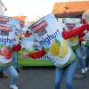 Absolute Hingucker waren am Samstag in Kettershausen die überdimensionalen Joghurtbecher der Gruppe Jogi und Kurt. 