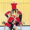 Die Grundschule Vilgertshofen zeigte bei der Verleihung eine akrobatische Einlage. 