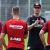 Bayer-Coach Heiko Herrlich beim Trainingsauftakt in Leverkusen.