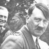 Der Reichskanzler und Führer Adolf Hitler hatte nur einen Hoden.