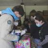 Den ganzen Tag waren freiwillige Helferinnen und Helfer bei der Aichacher Sachspendenaktion für Menschen in der Ukraine im Einsatz. 