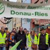 Zur Protestkundgebung trafen sich knapp 200 Landwirte und Landwirtinnen aus ganz Nordschwaben in Donauwörth. 