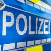 Ein Rollerfahrer ist in Hollenbach vor der Polizei geflüchtet, um einer Verkehrskontrolle zu entgehen.