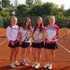 Die erfolgreichen Tennis-Damen des VfL Zusamaltheim. Von links: Hannah Birkholz, Sarah Kitzinger, Anna-Lena Neukirchner und Nadine Gärtner. 	