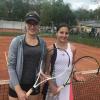 Christina Ruess (links) und Anna Hummel haben beim Landesliga-Heimspiel der Günzburgerinnen jeweils ihr Einzel sowie zusammen das Doppel gewonnen – das waren drei der vier Teampunkte. 	