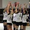 Mit ihrem zweiten Saisonsieg im vierten Spiel haben sich die Hochzoller Drittliga-Volleyballerinnen auf Platz sechs in der Tabelle geschoben. Doch beim 3:2-Heimsieg gegen Ansbach mussten sie ihre Nervenstärke gehörig unter Beweis stellen. 	