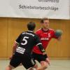 Philipp Dachser (am Ball) fehlt den Aichacher Handballern im Lokalderby gegen Friedberg.  	Melanie Nießl