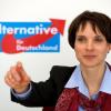 Frauke Petry, Vorstandsmitglied und Sprecherin der Partei Alternative für Deutschland (AfD):  Die Partei fordert das Ende des Euro. Um den Austritt aus der Eurozone zu erzwingen, soll Deutschland weitere Hilfskredite für Krisenländer verweigern. 