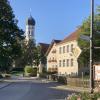 In der Gemeinde Pähl (im Bild die Pfarrkirche St. Laurentius, das Rathaus und die Schule) findet am 8. Oktober auch eine Bürgermeisterwahl statt.